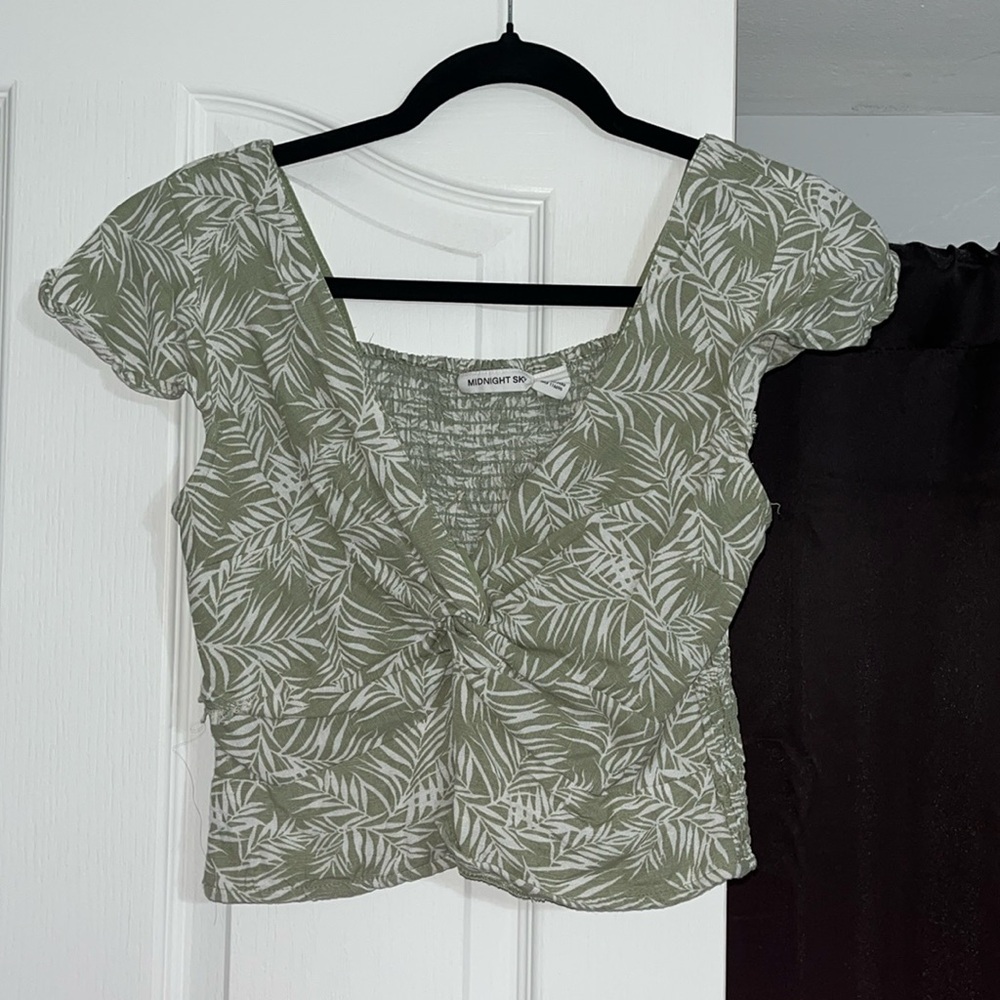 Green crop-ish shirt